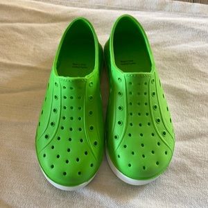 NWOT! Kids foam shoes